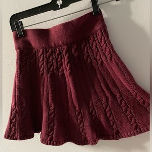 Hollister Maroon Burgundy Cable Knit A-line Stretch Mini Skirt in size XS